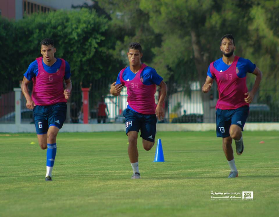 بالصور | الاتحاد يخوض تدريبات مسائية استعدادا لمواجهة أبو سليم