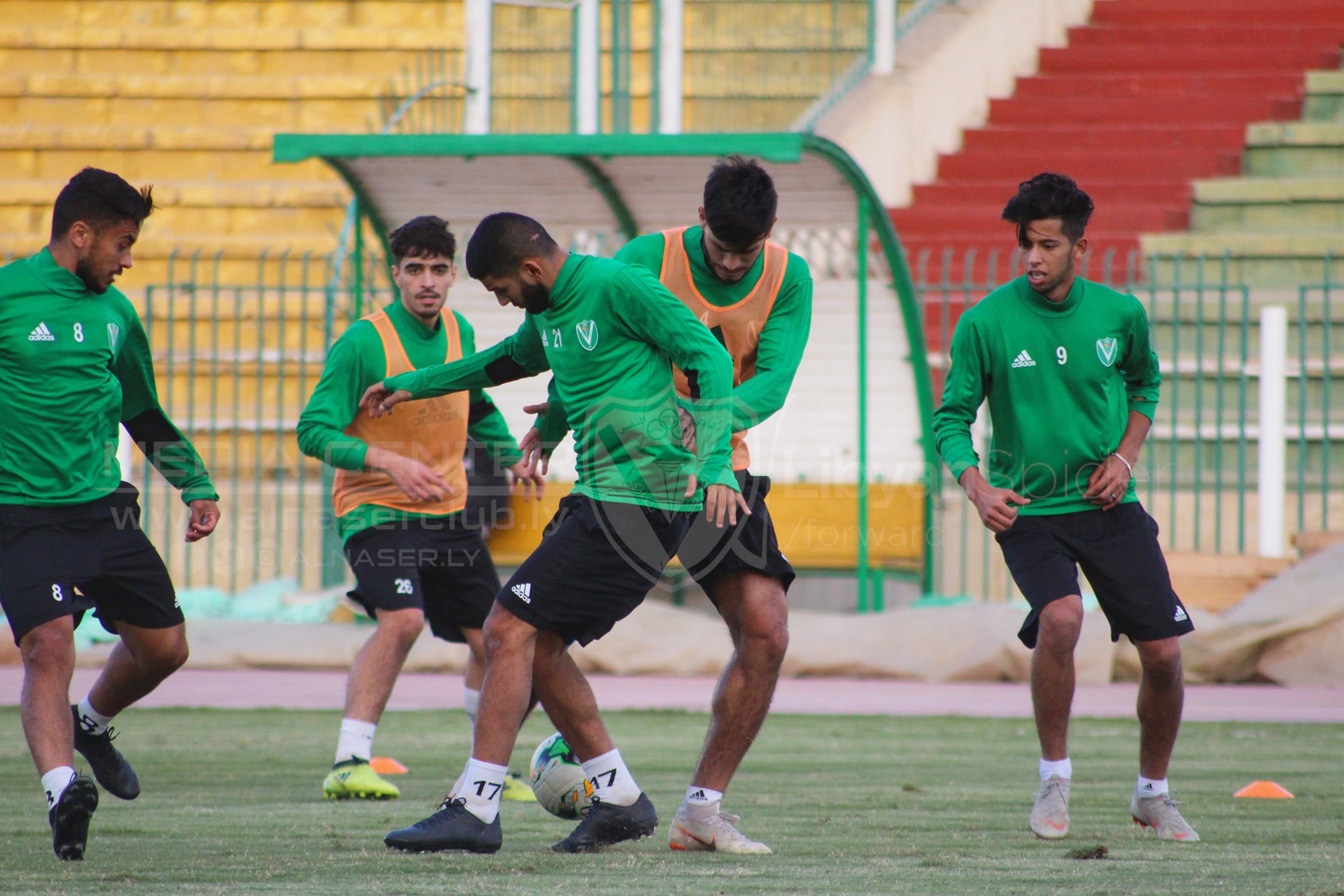 الوكواك يدعو جماهير النصر لحضور تدريبات الفريق اليوم