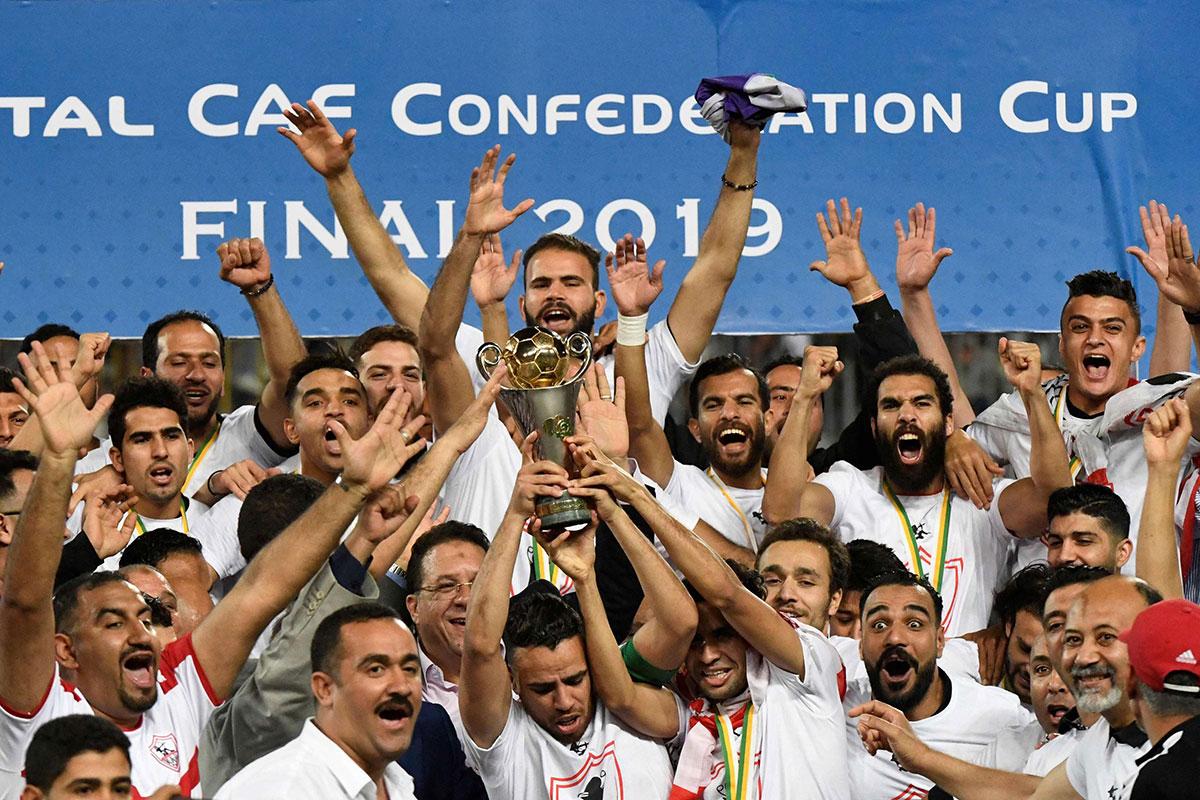 بالفيديو والصور | الزمالك يعود من بعيد ويتوج لأول مرة بكأس الكونفيدرالية