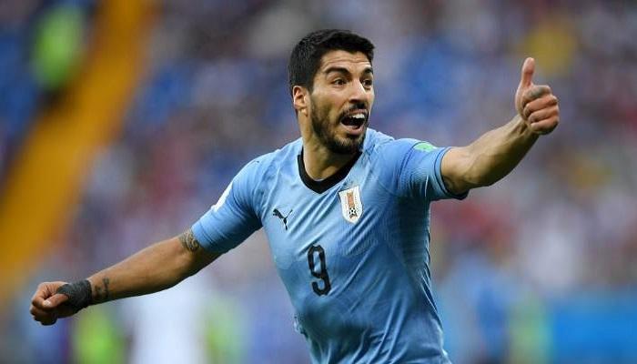 99-134308-suarez-uruguay-squad_700x400