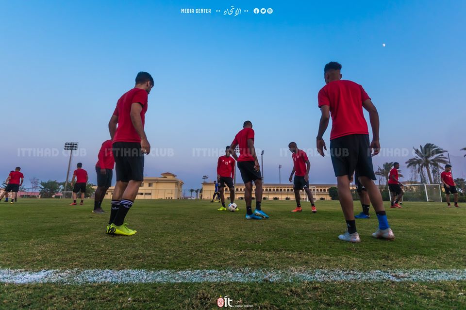 بالصور | الاتحاد يجري أول تدريباته في معسكره الخارجي بالقاهرة