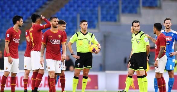 بالفيديو | روما يحقق فوزًا غاليًا على نابولي ويعزز موقعه بالدوري الإيطالي