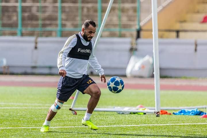 بالصور| بمشاركة الطبال.. شبيبة القبائل يبدأ الاستعداد لمواجهة الرجاء المغربي بدوري الأبطال