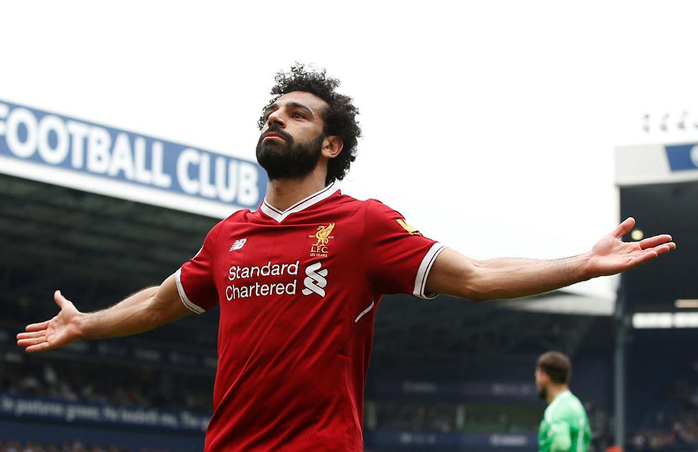 ليفربول يكرم المصري محمد صلاح بعد دخوله نادي الـ100