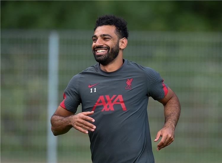 والد محمد صلاح يرد على أبناء إصابة نجله بفيروس كورونا