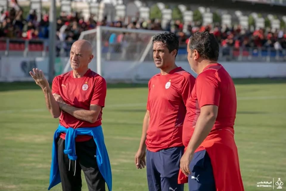 معاذ عيسى يقود الاتحاد أمام أبوسليم في افتتاح الدوري