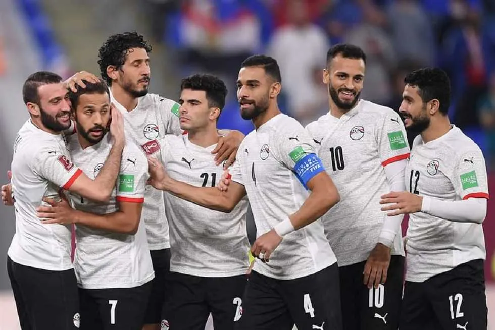 “كورونا” يضرب اثنين من منتخب مصر.. واستقالة عضو في الجهاز الفني قبل أمم أفريقيا