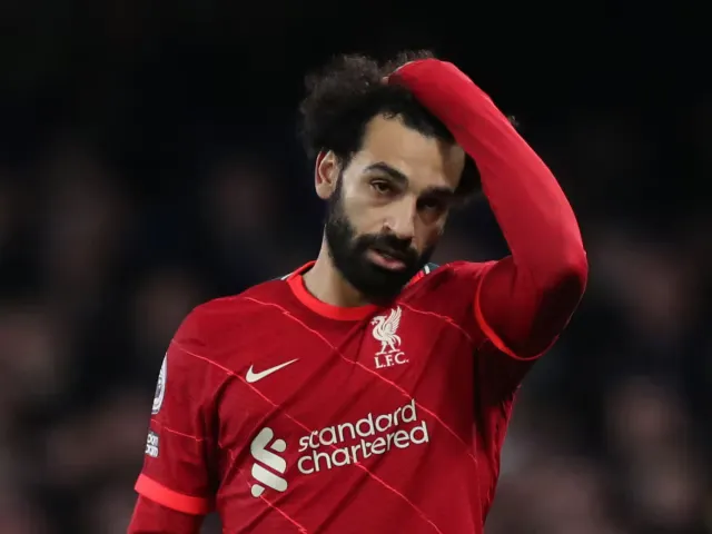 ليفربول مهدد بخسارة جهود محمد صلاح بعد رفض مطالبه