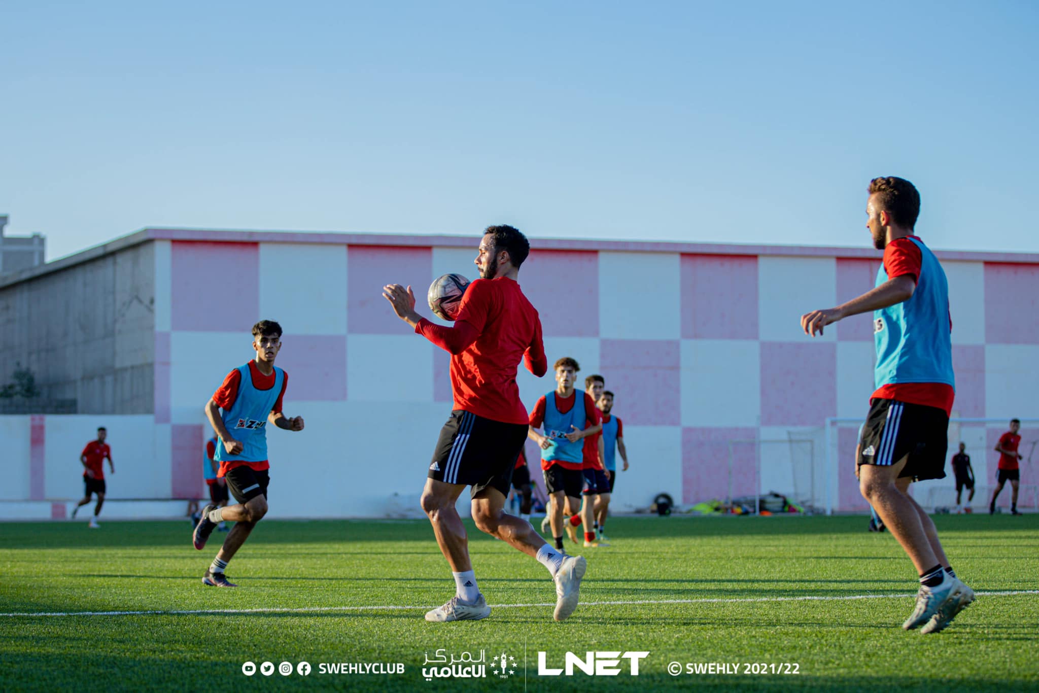 الجدية والتركيز.. عنوان تدريبات السويحلي قبل انطلاق الموسم الجديد