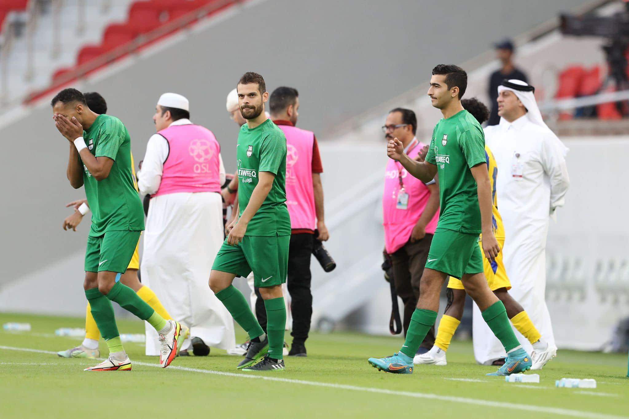 الدوكالي يشارك أساسيًا في تعادل الأهلي والوكرة بدوري نجوم قطر